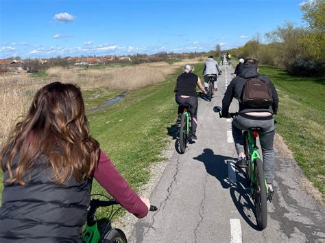 Pedalare Peste Granita Aproape 300 De Biciclisti Din Timis Au Trecut