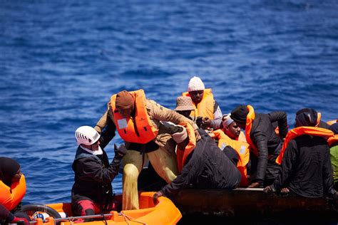 Segelboot Nadir Rettet Menschen In Seenot Unteilbar Bergedorf