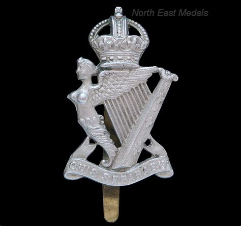 Royal Irish Rifles Cap Badge British Badges And Medals