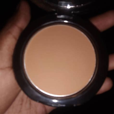 Maybelline New York Fit Me Matte Poreless Compact Powder 330 Toffee 6g