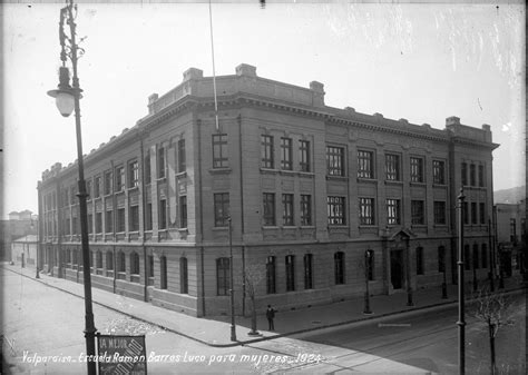 Renzo Vaccarezza on Twitter Escuela Ramón Barros Luco Valparaíso