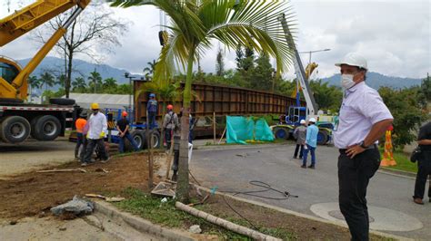 Terminan instalación de las primeras vigas de los puentes vehiculares