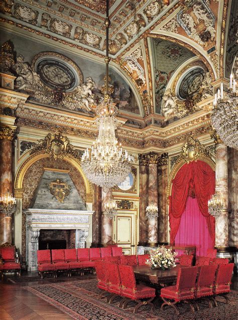 The Breakers - Dining Room | Mansions, The breakers, Fireplace design