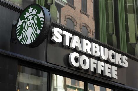 Unionized Workers Walk Out Of S F Starbucks Joining Over Coffee