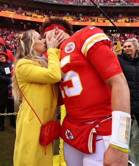 Patrick Mahomes realizes Valentine's Day mistake at Super Bowl 2023