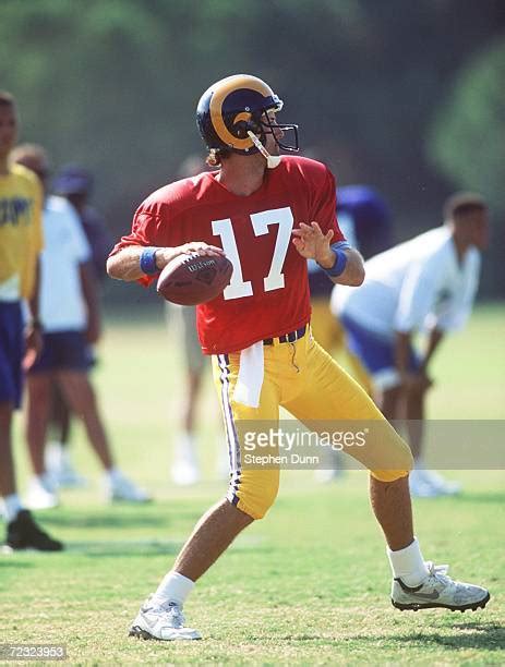 105 Chris Chandler Rams Photos & High Res Pictures - Getty Images