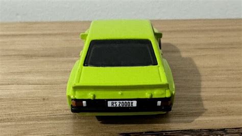 Машинка Базова Hot Wheels Ford Escort RS Factory Fresh HTC Green купити в інтернет