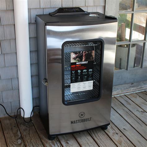 Masterbuilt Bluetooth Electric Smoker Review