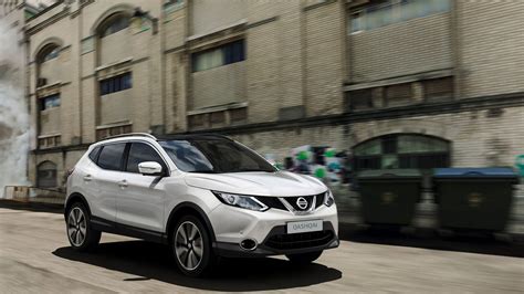 Suv And 4x4 Nissan Qashqai Nissan