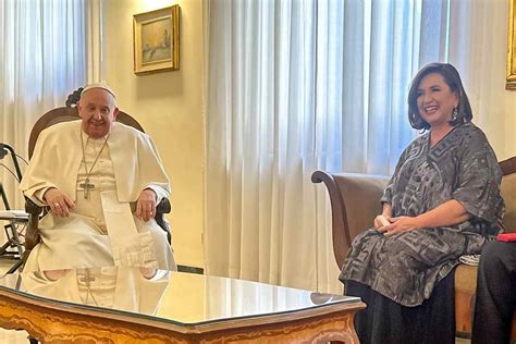 Xóchitl Gálvez se reúne con el Papa Francisco Claudia Sheinbaum cambia