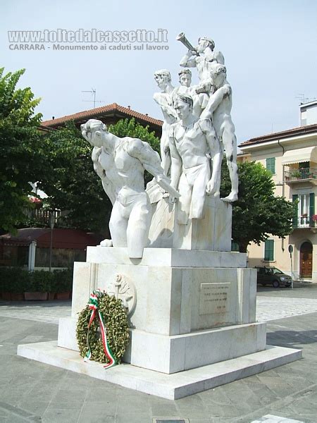 CARRARA Piazza XXVII Aprile Monumento Ai Caduti Sul Lavoro