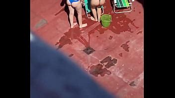 Vecinas Tomando Sol En La Terraza Parte 5 XVIDEOS