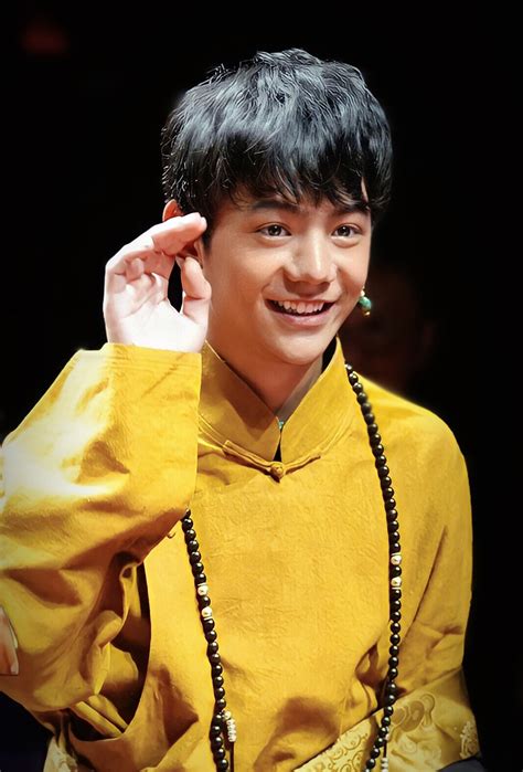 Hot boy Tây Tạng Đinh Chân bây giờ ra sao