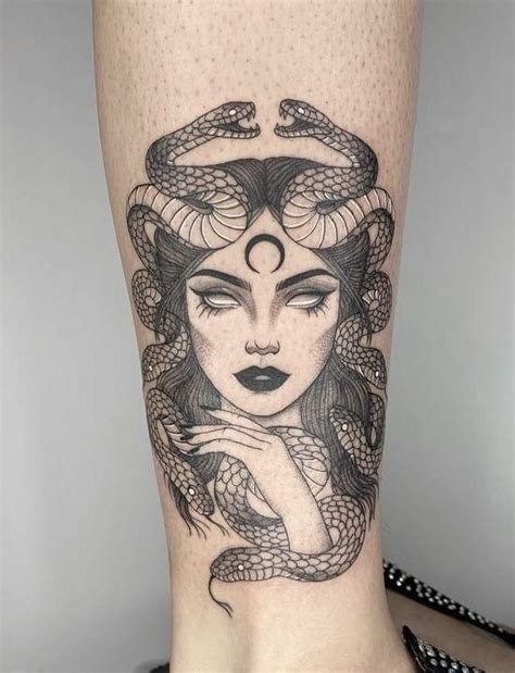 Pin By Eduard Pelz On Tattoo Ideen Medusa Tattoo Design Medusa