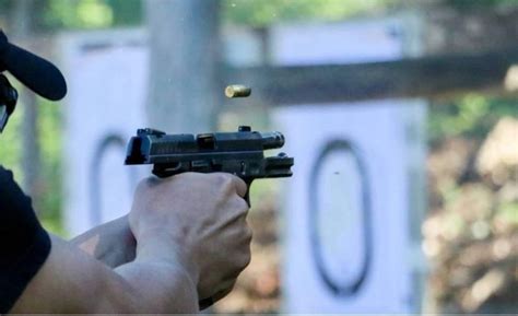 Portando pistola sem munição CAC foi rendido por ladrões e teve sua