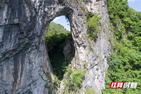 走进中国传统村落数字博物馆张家界市永定区石堰坪村：土家原生地 人文吊脚楼文化张家界站红网