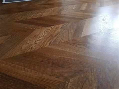 500x70mm Unfinished Solid Oak Parquet Chevron Wood Flooring Block 21mm Thickness Prestige Wood