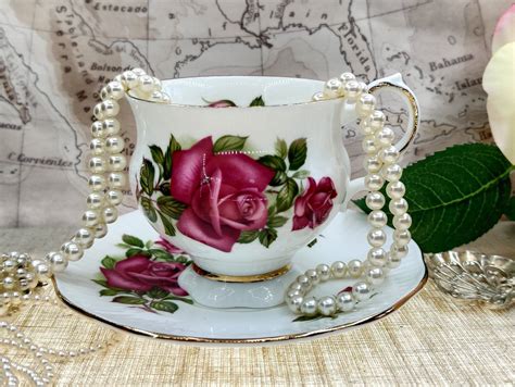 Vintage Elizabethan Tea Cup And Saucer Burgundy Roses Footed Etsy Tea Cups Footed Tea Cup