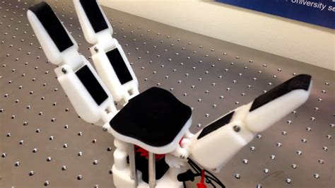 Underactuated Adaptive 3d Printed Robotic Gripper Youtube