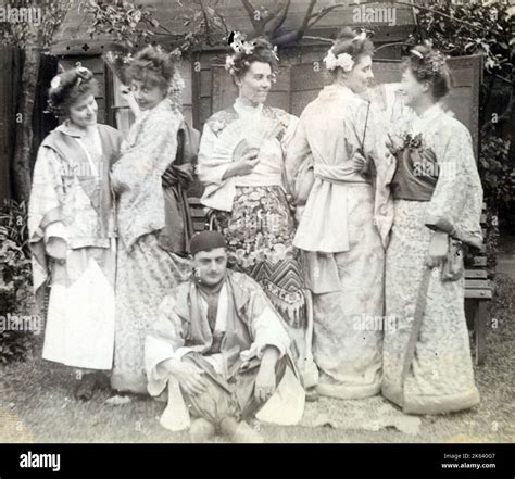 Les Femmes Dans L Histoire Du Japon Banque De Photographies Et Dimages