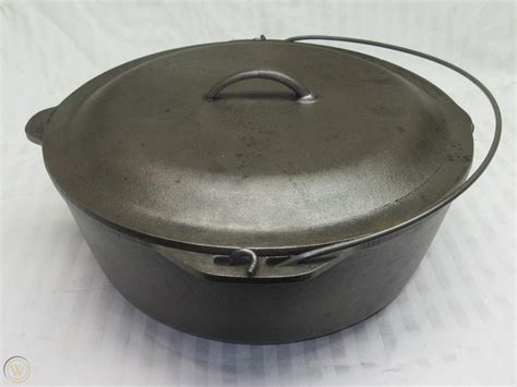 Vintage 1950 S Very Large 12 Cast Iron Dutch Oven Made In Usa Lodge Ex Cond 1844959902