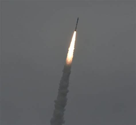 ISRO launches 36 broadband satellites - TheDailyGuardian