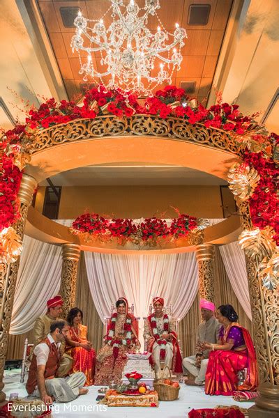 Stunning Indian wedding mandap decoration. | Photo 215100