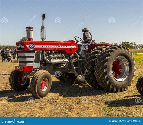 Massey Ferguson 1150 Tractor At Dowerin Field Day Editorial Stock Image Image Of 1150 Field