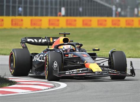 Le Pilote Red Bull Max Verstappen Remporte Le Grand Prix De Formule 1