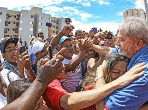 Eleitores Pobres E Jovens Da Periferia Migram De Bolsonaro Para Lula