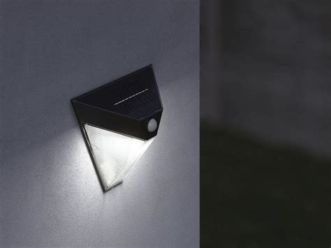 Solární LED svítidlo s pohybovým senzorem | Aukro