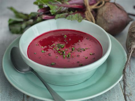 beetroot soup - Calgary Avansino | eat.feel.live.well