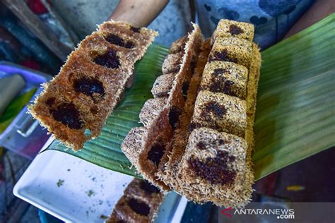 VIDEO Kuliner Tradisional Maluku Bagaimana Membuat Sagu Gula Dengan