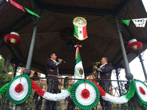 Celebran El Grito De Independencia De M Xico En El Mundo Publimetro