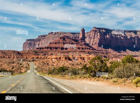 View Monument Valley Highway 163 Hi Res Stock Photography And Images