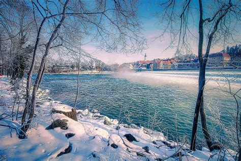 Solve River S Icy Mist Jigsaw Puzzle Online With Pieces