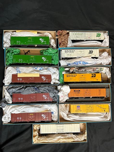 Athearn HO Scale 57ft Reefer Cars - BNSF, BN, UP, BAR, Undecorated ...