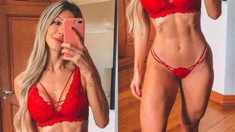 Cenapop Ex BBB Tatiele Polyana Exibe Corpo Sarado Em Micro Calcinha E