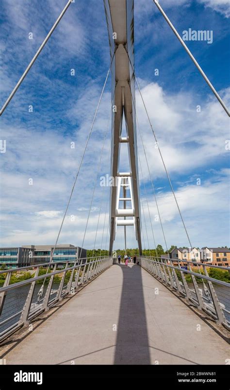 infinity bridge  stockton  teesenglandukclose  view stock