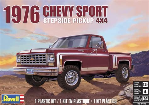 Revell 1976 Chevy Sport Stepside Pickup 4X4 Kit Di Modelli In Plastica