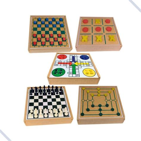 Jogos De Tabuleiros Em Dama Xadrez Ludo Jogo Da Velha Trilha