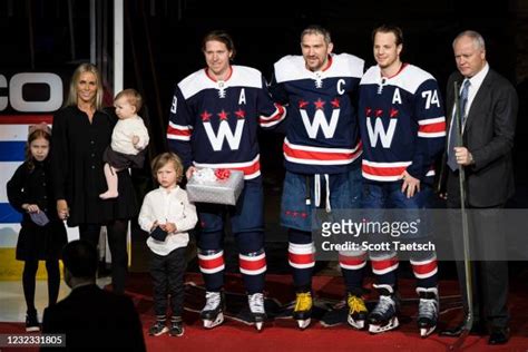 Washington Capitals Nicklas Backstrom Photos and Premium High Res ...