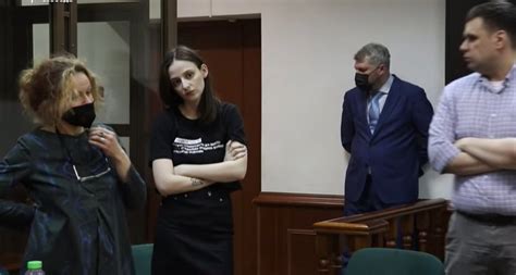Članice punk benda Pussy Riot počele štrajk glađu u zatvoru