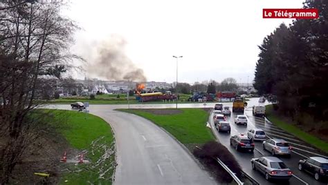 Brest Barrage Filtrant Des Agriculteurs Au Rond Point De Pen Ar Chleuz