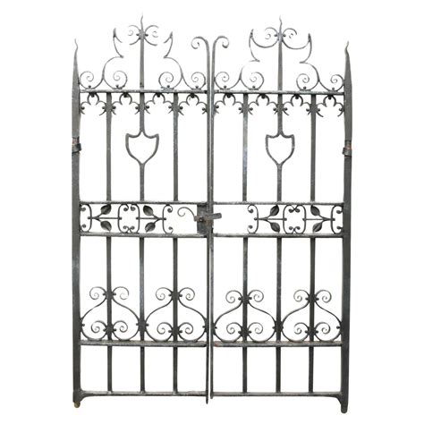 Pair Of English 19th Century Wrought Iron Gates At 1stdibs