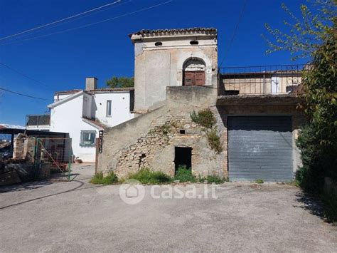 Rustico Casale In Vendita In Contrada Castelli A Mozzagrogna Mq