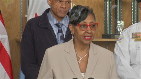 Alderman Carrie Austin's Chicago office raided by FBI; Questions remain - ABC7 Chicago