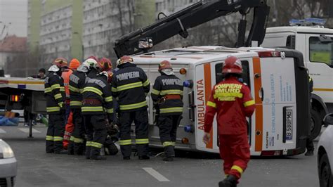 B Accidentul Cu Ambulan A R Sturnat N Bucure Ti Oferul Care A