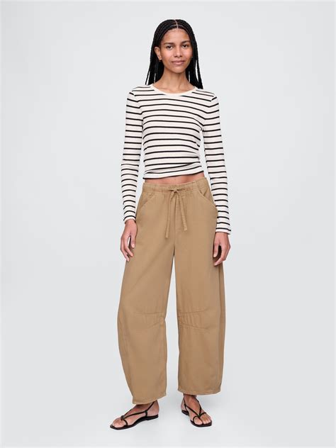 Easy Fit Jeans Gap