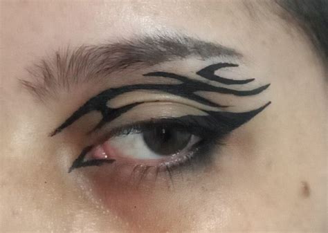 Gothic Makeup Graphic Eyeliner Inspira O Look G Tico Delineado